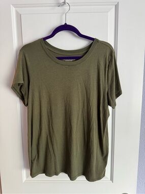 A E OUTFITTERS, olive, soft, unworn